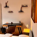Gavas Urban Horea Appartement *