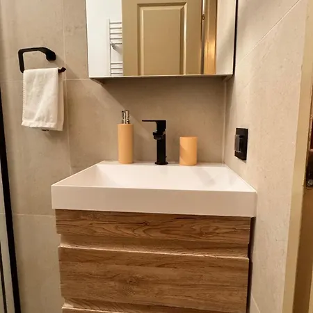 Gavas Urban Horea 公寓 *